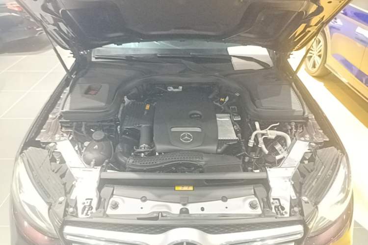Used Mercedes-Benz GLC 2019 Facelift GLC 260 L 4MATIC Luxury Model Engine Bay