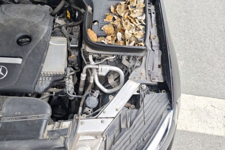 Used Mercedes-Benz GLC 2019 Facelift GLC 260 L 4MATIC Luxury Model Engine Bay Left