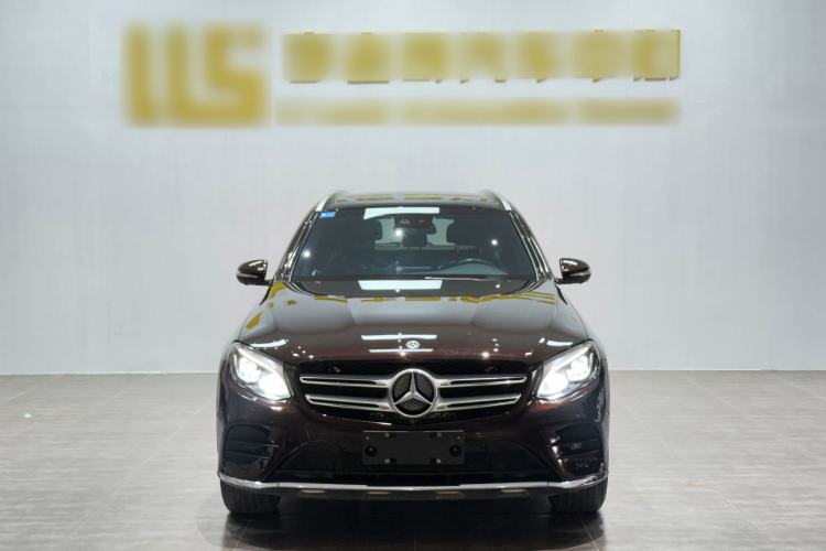 Used Mercedes-Benz GLC 2019 Facelift GLC 260 L 4MATIC Luxury Model Exterior 2