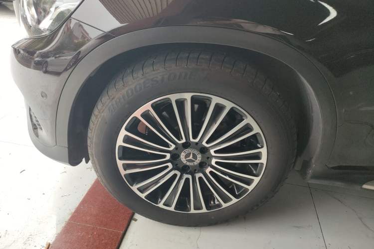 Used Mercedes-Benz GLC 2019 GLC 200 L 4MATIC Exterior 2