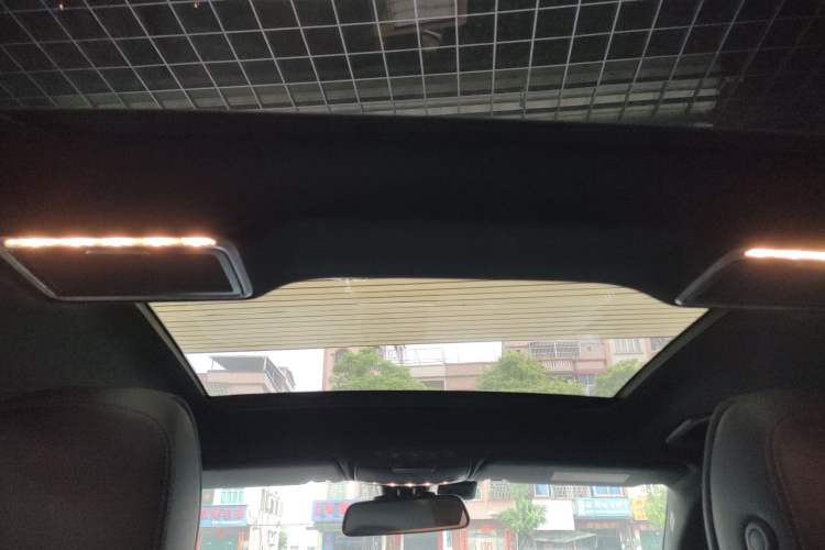Used Mercedes-Benz GLC 2019 GLC 200 L 4MATIC Headliner