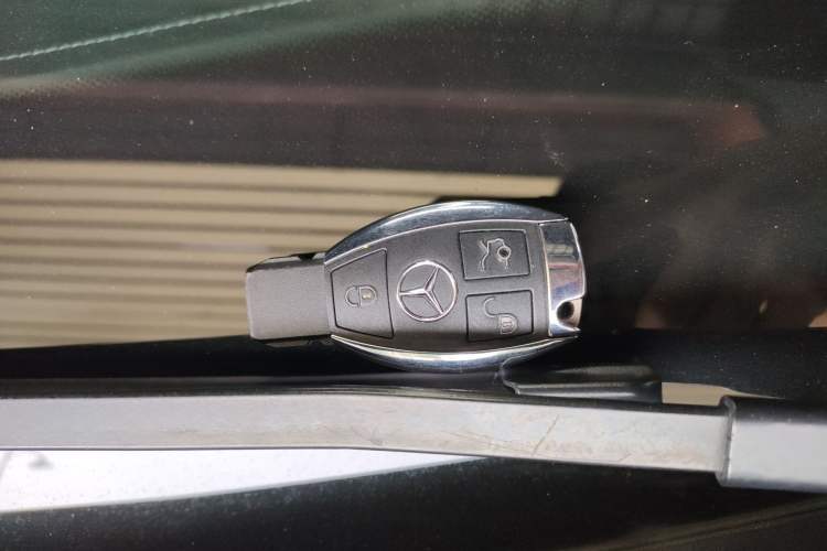 Used Mercedes-Benz GLC 2019 GLC 200 L 4MATIC Interior 1