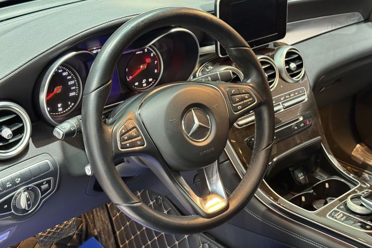 Used Mercedes-Benz GLC 2019 Facelift GLC 260 L 4MATIC Luxury Model Interior 2