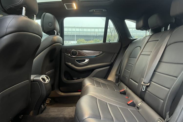 Used Mercedes-Benz GLC 2019 GLC 260 L 4MATIC Dynamic Model Interior 2