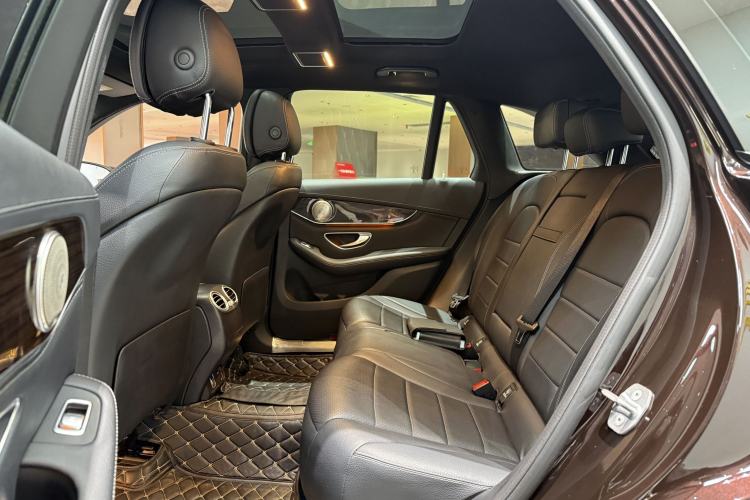Used Mercedes-Benz GLC 2019 Facelift GLC 260 L 4MATIC Luxury Model Interior 5