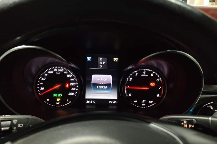Used Mercedes-Benz GLC 2019 Facelift GLC 260 L 4MATIC Luxury Model Odometer Close Up