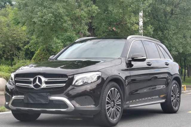 Ojetý Mercedes-Benz GLC 2019 GLC 200 L 4MATIC