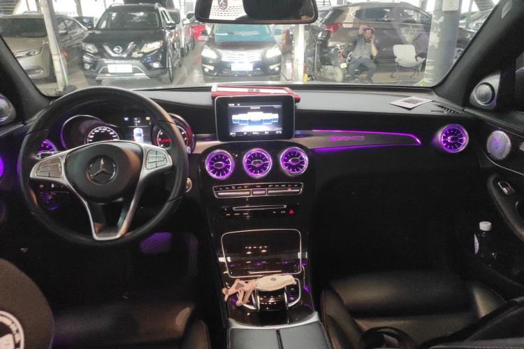 Used Mercedes-Benz GLC 2019 GLC 260 L 4MATIC Luxury Model Center Console