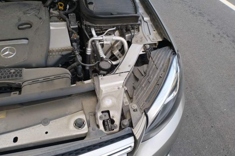 Used Mercedes-Benz GLC 2019 GLC 200 L 4MATIC Engine Bay Left