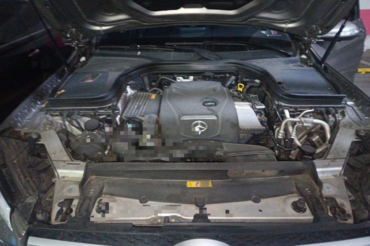 Used Mercedes-Benz GLC 2019 GLC 300 L 4MATIC Dynamic Model Engine Bay
