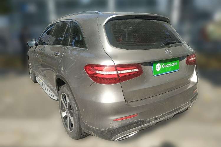 Used Mercedes-Benz GLC 2019 GLC 260 L 4MATIC Luxury Model Rear Left 45 Deg