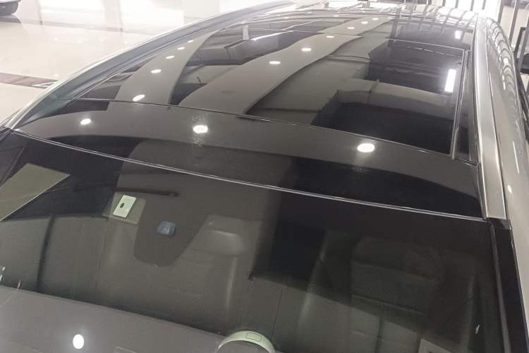 Used Mercedes-Benz GLC 2019 GLC 200 L 4MATIC Roof