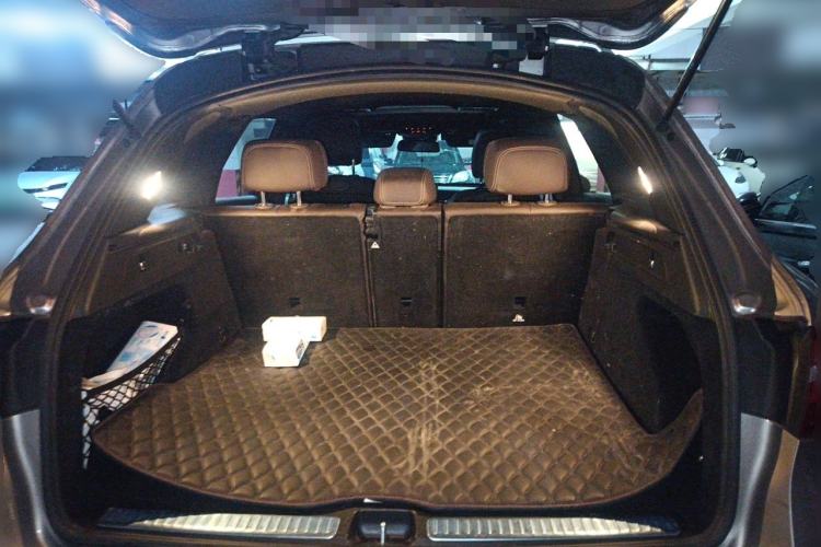 Used Mercedes-Benz GLC 2019 GLC 300 L 4MATIC Dynamic Model Trunk