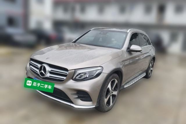Ojetý Mercedes-Benz GLC 2019 Facelift GLC 260 L 4MATIC Luxury Model