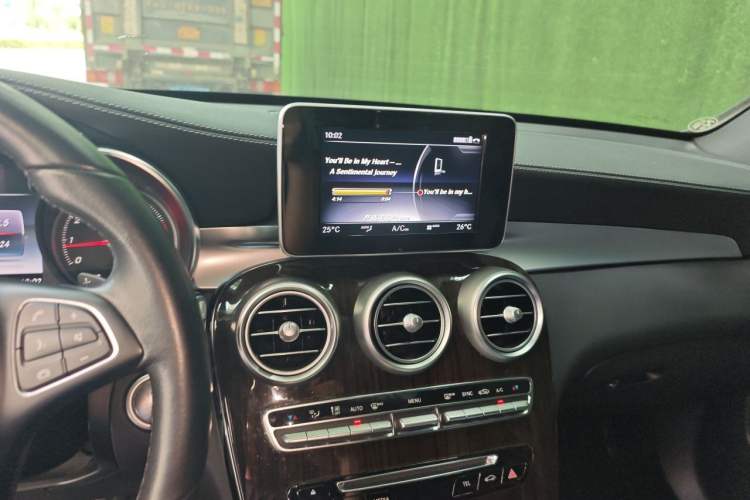 Used Mercedes-Benz GLC 2019 GLC 260 L 4MATIC Dynamic Model Audio And AC Panel