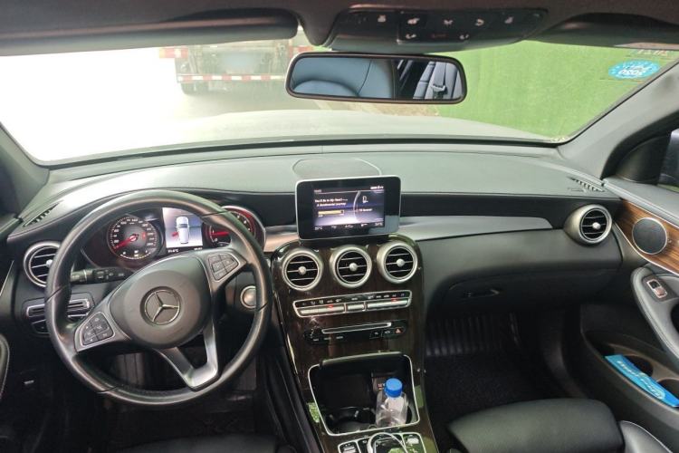 Used Mercedes-Benz GLC 2019 GLC 260 L 4MATIC Dynamic Model Center Console