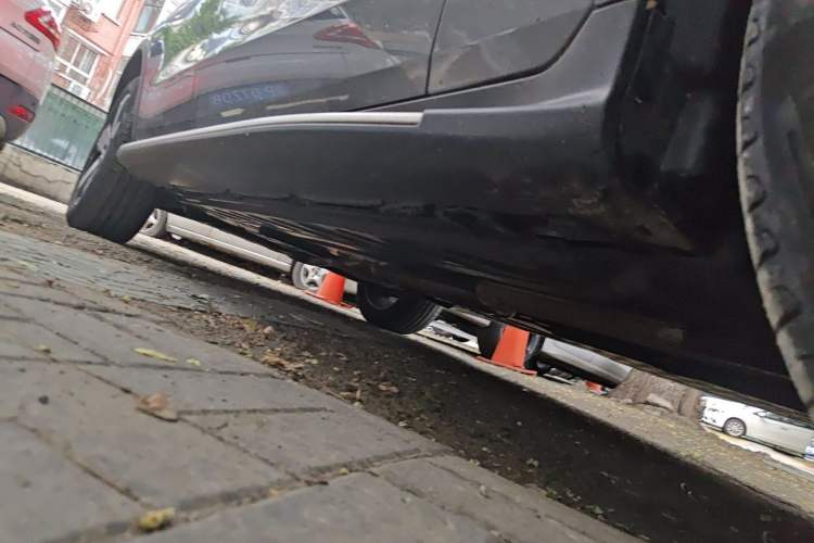 Used Mercedes-Benz GLC 2019 GLC 260 L 4MATIC Luxury Model Chassis Front Right