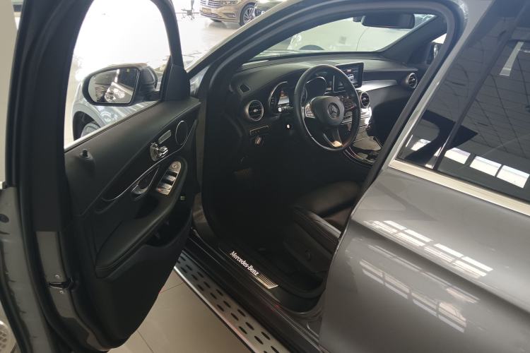 Used Mercedes-Benz GLC 2019 Facelift GLC 260 L 4MATIC Luxury Model Driver Seat