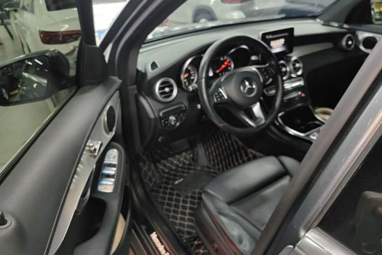 Used Mercedes-Benz GLC 2019 GLC 200 L 4MATIC Driver Seat