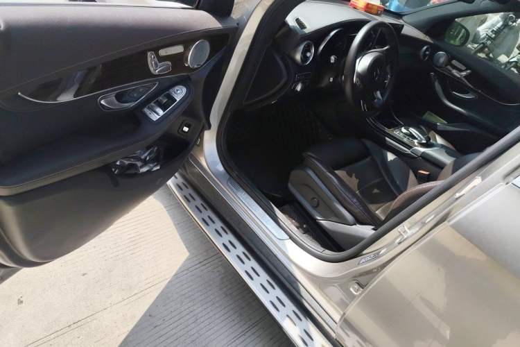 Used Mercedes-Benz GLC 2019 GLC 260 L 4MATIC Luxury Model Driver Seat