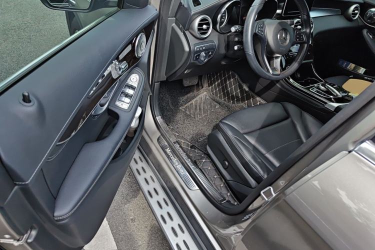 Used Mercedes-Benz GLC 2019 GLC 260 L 4MATIC Luxury Model Driver Seat