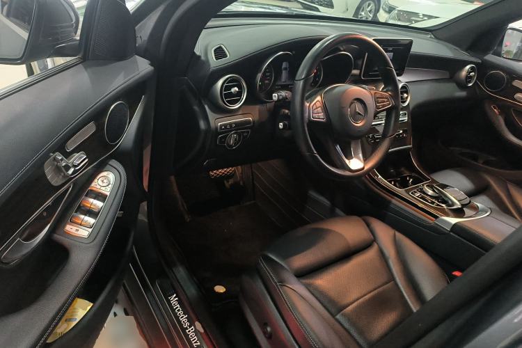Used Mercedes-Benz GLC 2019 Facelift GLC 260 L 4MATIC Luxury Model Driver Seat