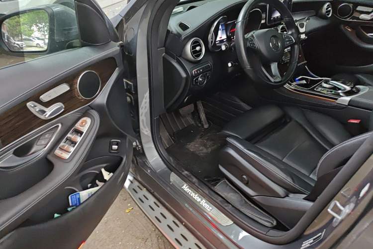 Used Mercedes-Benz GLC 2019 GLC 260 L 4MATIC Luxury Model Driver Seat