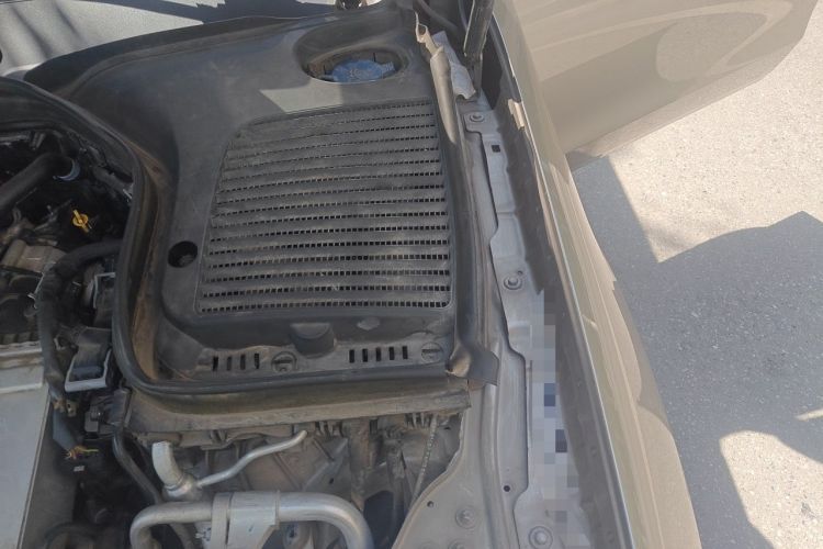 Used Mercedes-Benz GLC 2019 GLC 300 L 4MATIC Dynamic Model Engine Bay Left