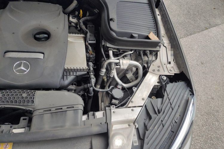 Used Mercedes-Benz GLC 2019 GLC 260 L 4MATIC Dynamic Model Engine Bay Left