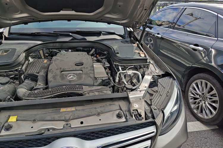 Used Mercedes-Benz GLC 2019 GLC 260 L 4MATIC Luxury Model Engine Bay Left
