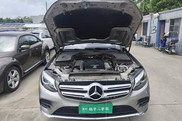 Used Mercedes-Benz GLC 2019 GLC 260 L 4MATIC Dynamic Model Engine Bay