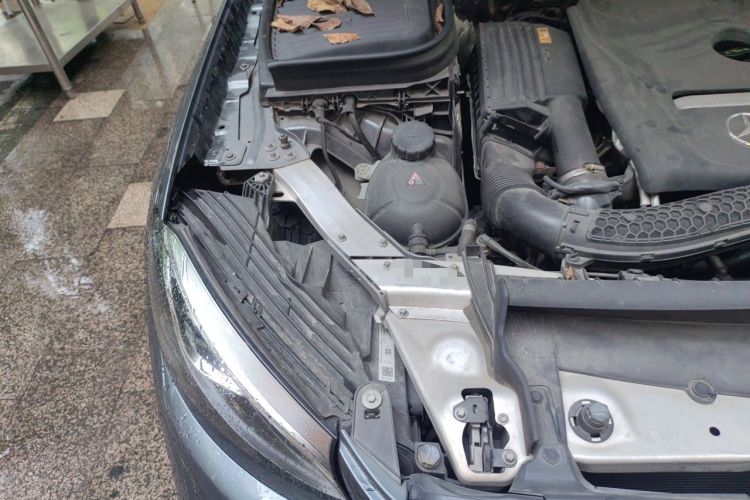 Used Mercedes-Benz GLC 2019 GLC 260 L 4MATIC Dynamic Model Engine Bay Right
