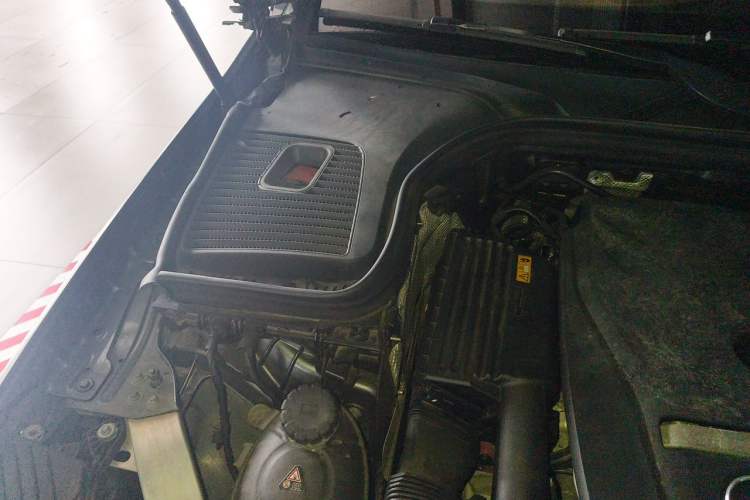 Used Mercedes-Benz GLC 2019 GLC 200 L 4MATIC Engine Bay Right