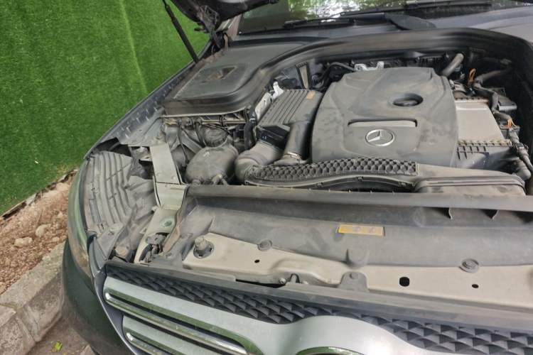 Used Mercedes-Benz GLC 2019 GLC 260 L 4MATIC Dynamic Model Engine Bay Right