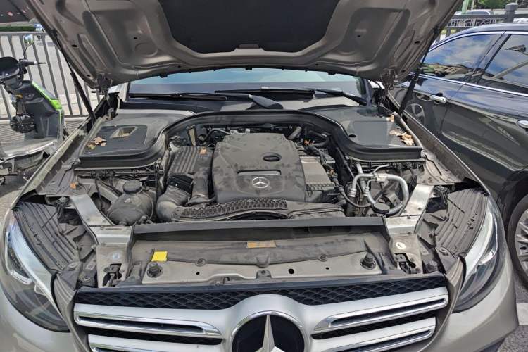 Used Mercedes-Benz GLC 2019 GLC 260 L 4MATIC Luxury Model Engine Bay