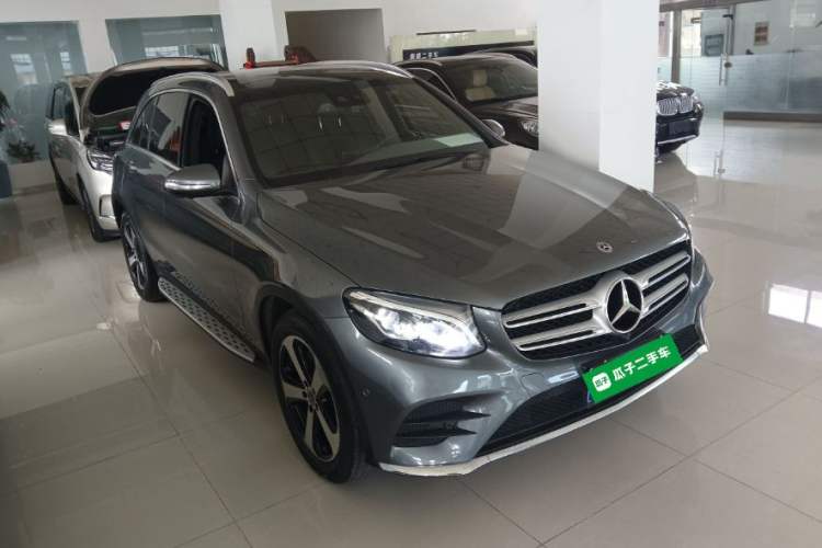 Used Mercedes-Benz GLC 2019 Facelift GLC 260 L 4MATIC Luxury Model Exterior 1