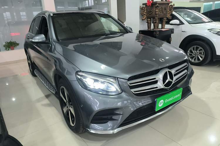 Used Mercedes-Benz GLC 2019 Facelift GLC 260 L 4MATIC Luxury Model Exterior 1