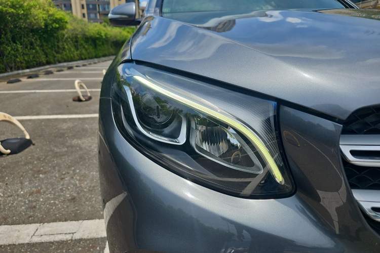 Used Mercedes-Benz GLC 2019 GLC 260 L 4MATIC Dynamic Model Exterior 4
