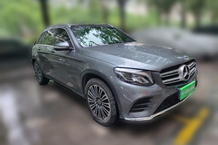 Used Mercedes-Benz GLC 2019 GLC 260 L 4MATIC Dynamic Model Front Right 45 Deg