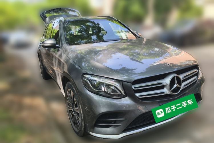 Used Mercedes-Benz GLC 2019 GLC 260 L 4MATIC Dynamic Model Front Right 45 Deg