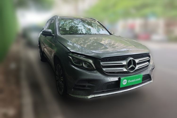 Used Mercedes-Benz GLC 2019 GLC 260 L 4MATIC Dynamic Model Front Right 45 Deg