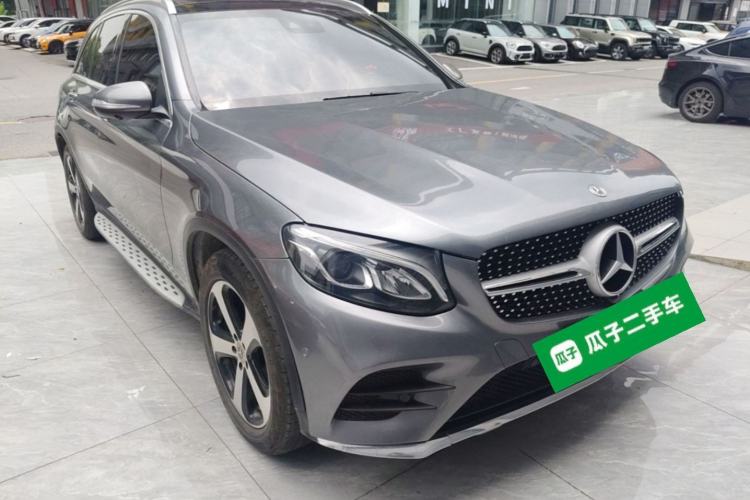 Used Mercedes-Benz GLC 2019 Facelift GLC 260 L 4MATIC Luxury Model Front Right 45 Deg