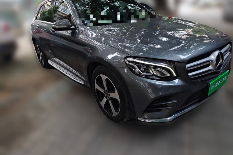 Used Mercedes-Benz GLC 2019 GLC 260 L 4MATIC Luxury Model Front Right 45 Deg