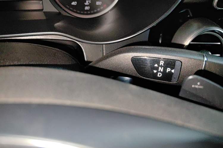 Used Mercedes-Benz GLC 2019 GLC 200 L 4MATIC Gear Lever