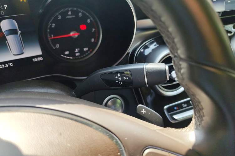 Used Mercedes-Benz GLC 2019 GLC 260 L 4MATIC Luxury Model Gear Lever