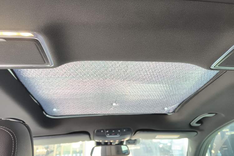 Used Mercedes-Benz GLC 2019 Facelift GLC 260 L 4MATIC Luxury Model Headliner
