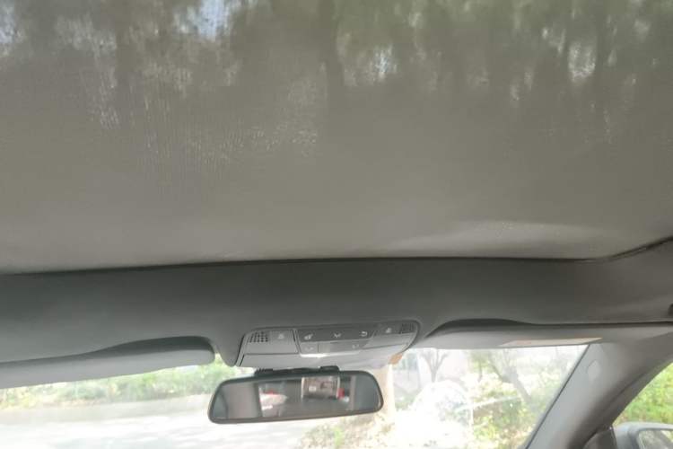 Used Mercedes-Benz GLC 2019 GLC 260 L 4MATIC Dynamic Model Headliner