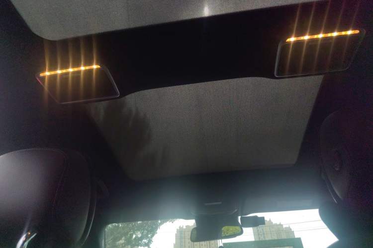 Used Mercedes-Benz GLC 2019 GLC 260 L 4MATIC Luxury Model Headliner