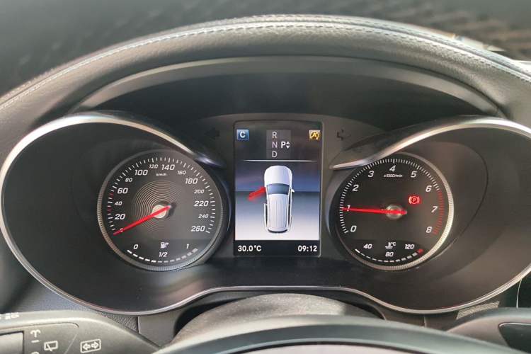 Used Mercedes-Benz GLC 2019 GLC 260 L 4MATIC Dynamic Model Instrument Cluster