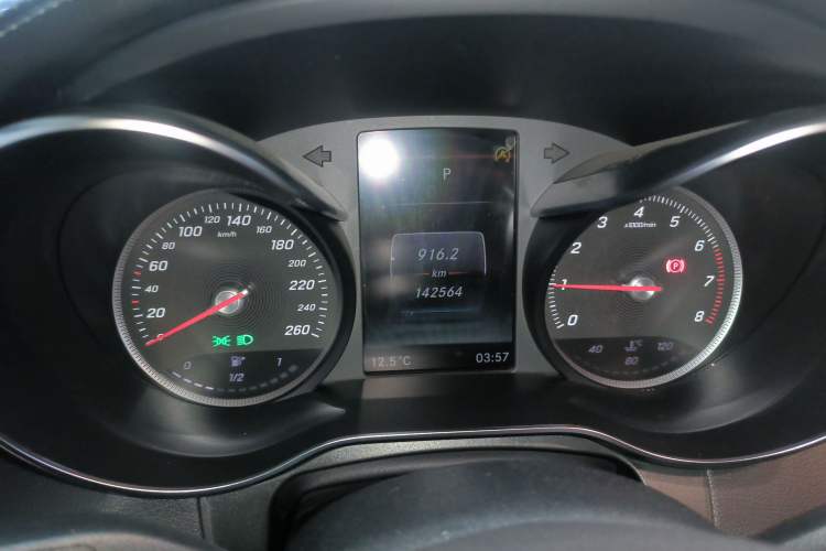 Used Mercedes-Benz GLC 2019 Facelift GLC 260 L 4MATIC Luxury Model Instrument Cluster